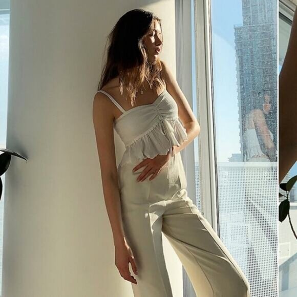 WILFRED Aritzia Dareau Smocked Ruffle Hem Crop Tank Sz Medium - Picture 2 of 6